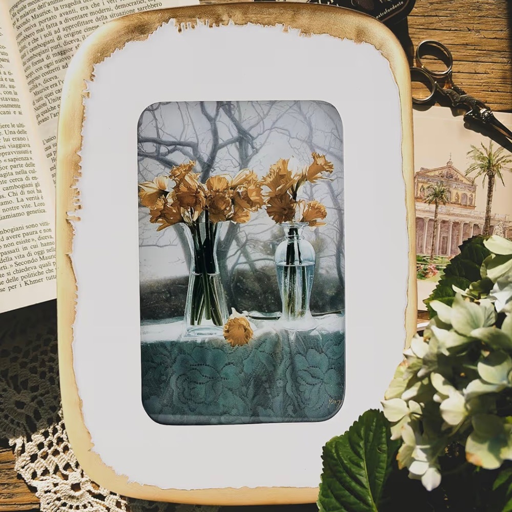 4x6 Picture Frame White with Gold Trim
